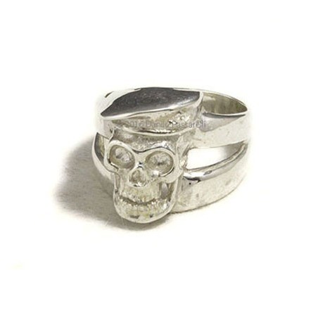 Anello Teschio con basco