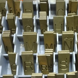 Incisione monogramma