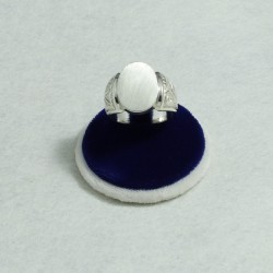 Anello uomo inciso ovale