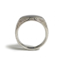 Anello uomo inciso rettangolare