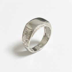 Anello uomo inciso rettangolare