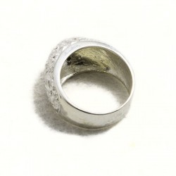 Anello donna inciso con punta