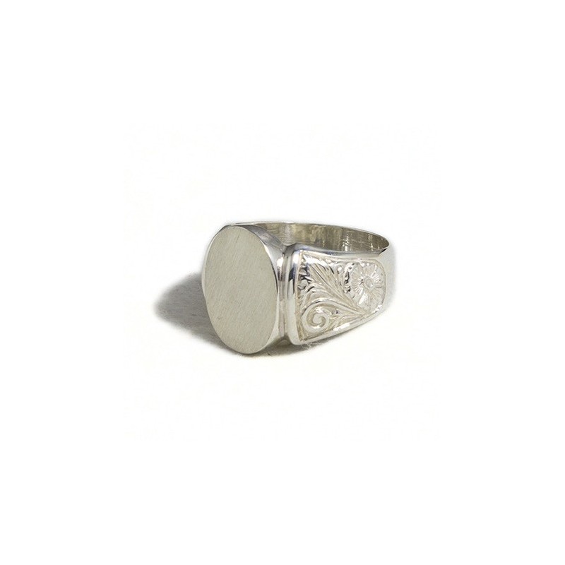 Anello uomo inciso ovale