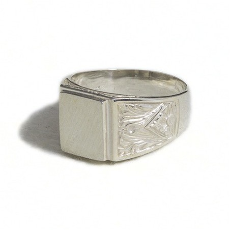 Anello uomo inciso rettangolare
