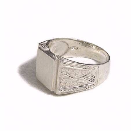 Anello uomo inciso quadrato