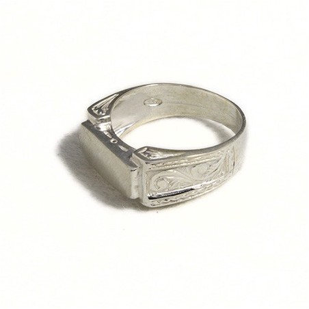 Anello uomo inciso rettangolare