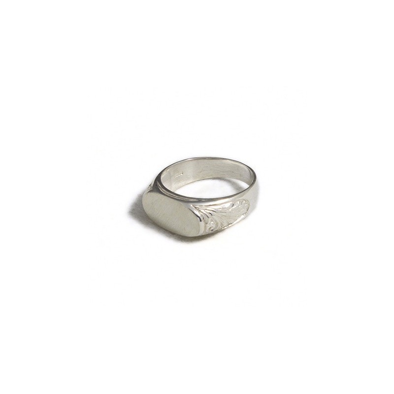 Anello uomo inciso ovale